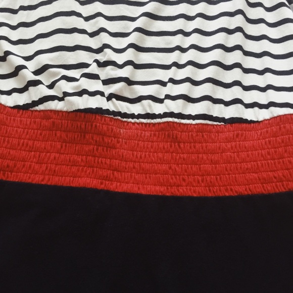 F21 | Striped Bodycon Dress - Picture 3 of 4